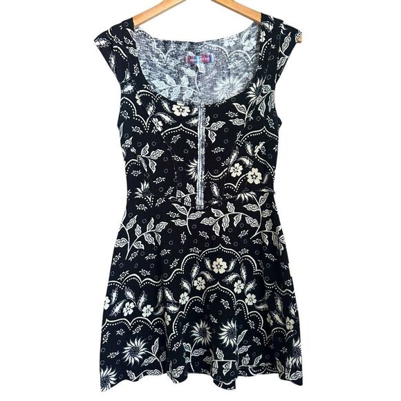 Y2K UO Women Small Floral Mini Dress Black White Stretch Boho Whimsigoth Western - Picture 1 of 13